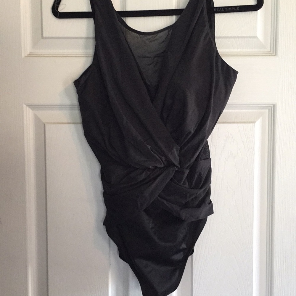 Miraclesuit one piece 16